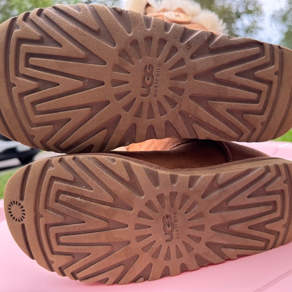 UGG Australia Tall Button Fold Over Boots - Picture 3 of 8